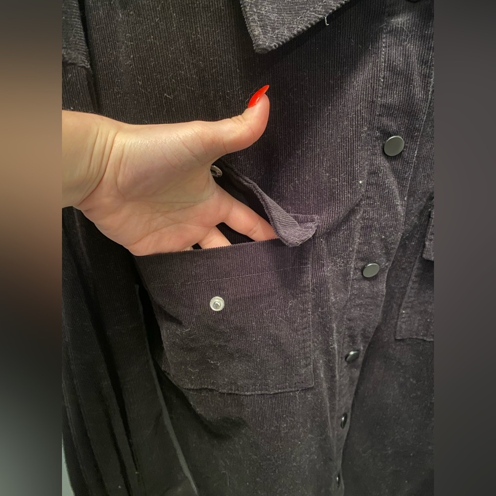 WeWoreWhat - NWOT - Black Corduroy Shacket - Size XS/S - Picture 8 of 12